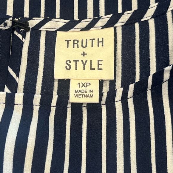 NWOT Truth + Style Mavy & White Chiffon Tunic Sz 1XP - Picture 5 of 6